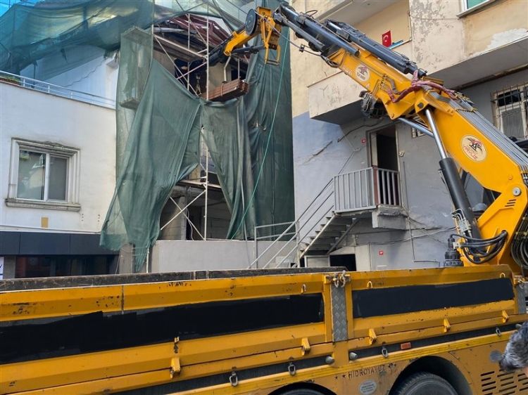 18 tonluk Çift Kırma Yana Katlanır Vinç Hidroyavuz Vinç Satılık Vinçler
